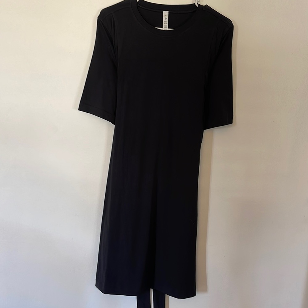 LuLulemon wrap front dress *never worn *New With Tags